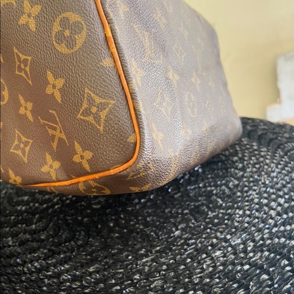 ✨SOLD✨AUTHENTIC LOUIS VUITTON SPEEDY 25✨ - Picture 9 of 14